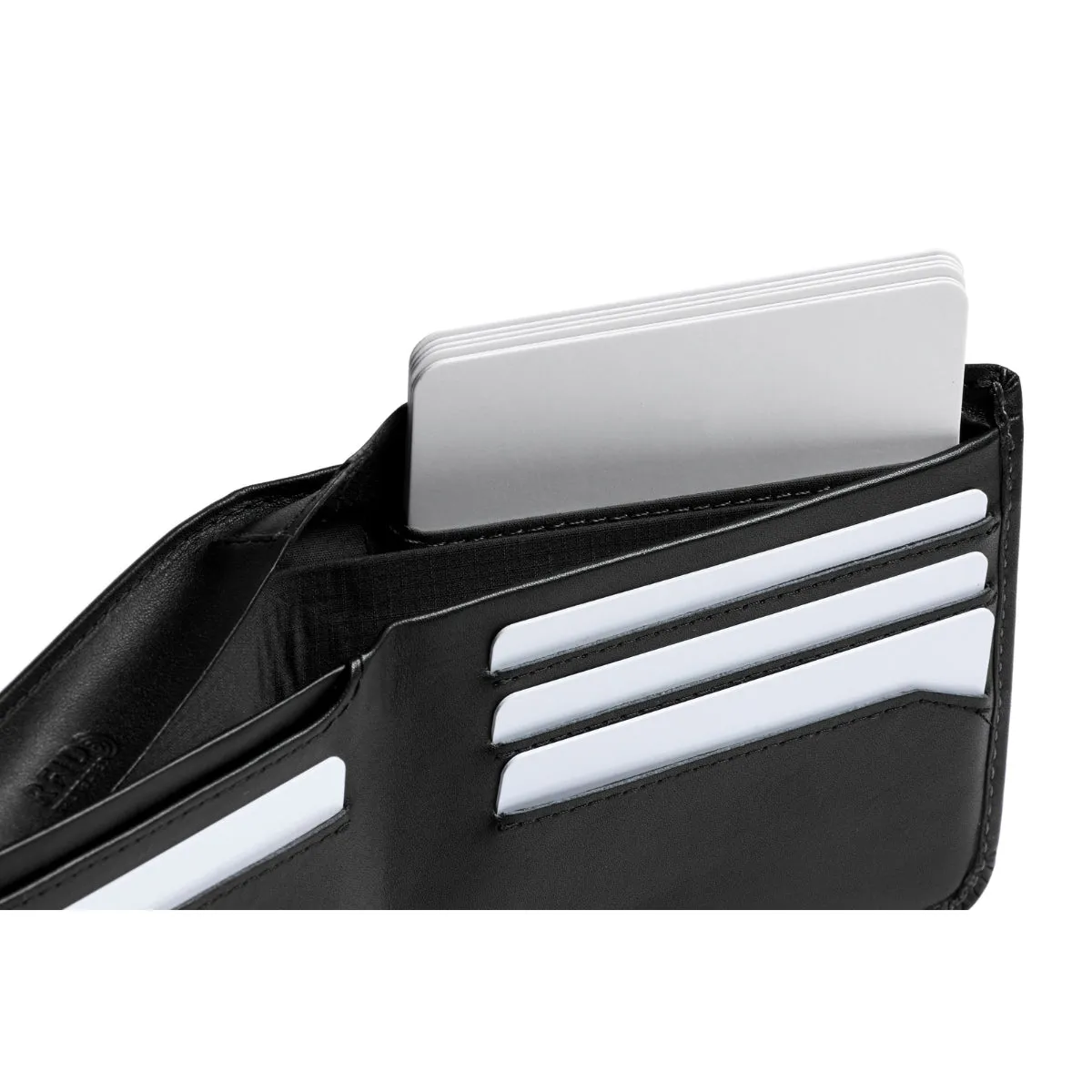 Bellroy Hide & Seek Hi in Black