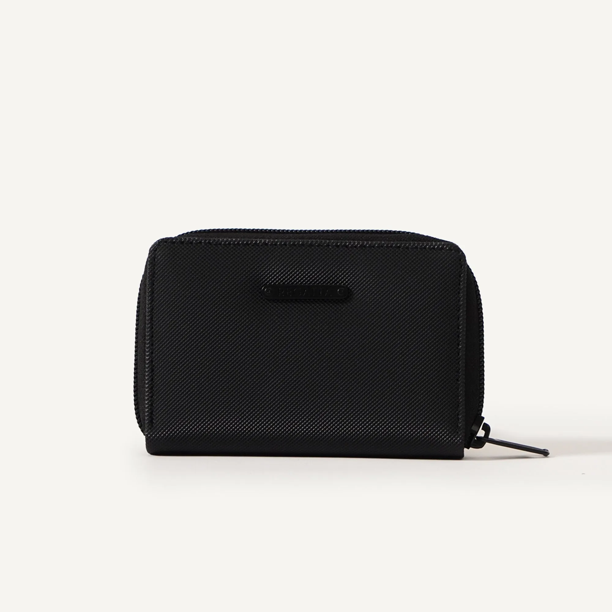 Compact Wallet in Textured Pique Leather