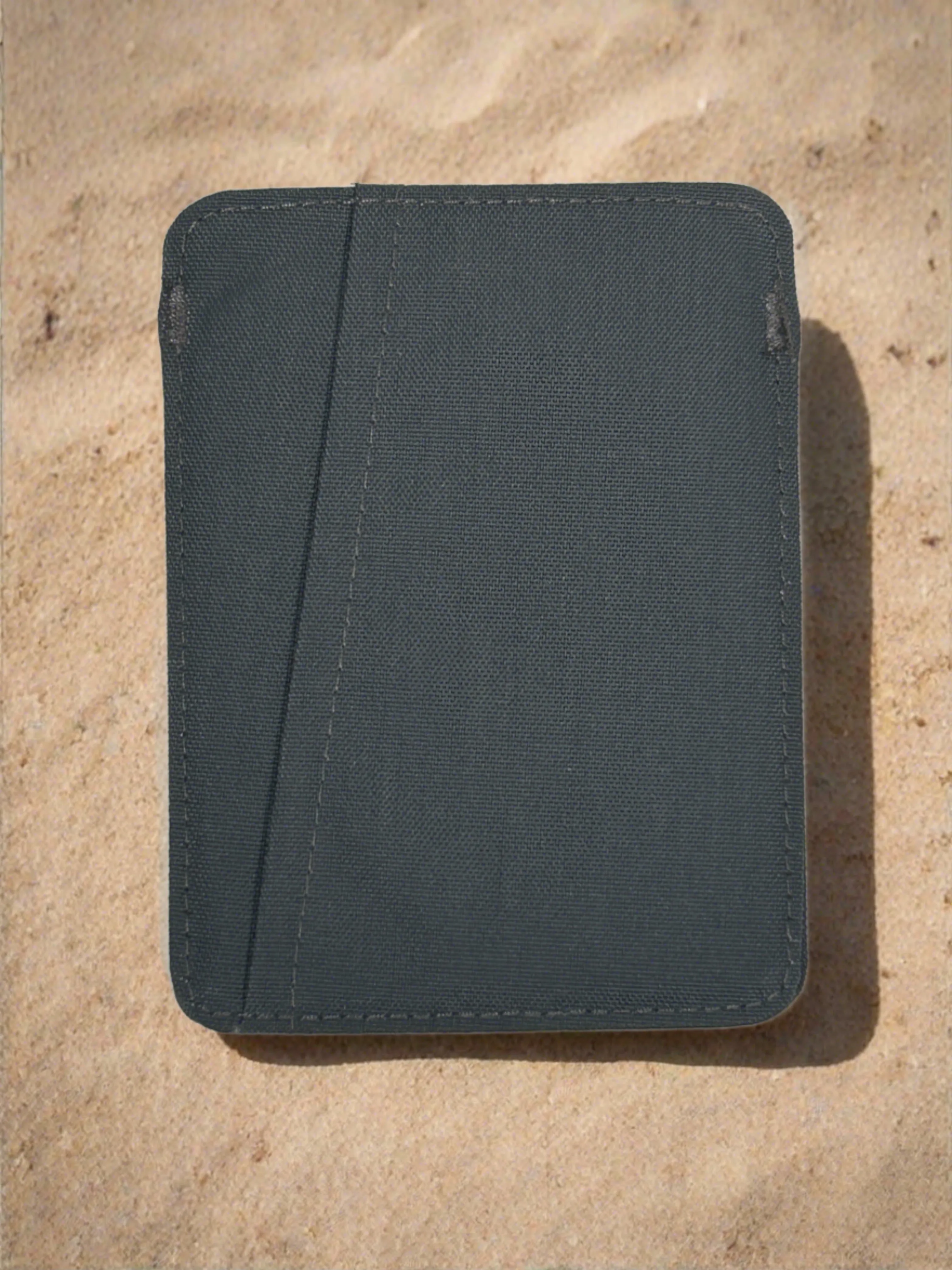 LiFEVENTURE RFiD Travel Wallet