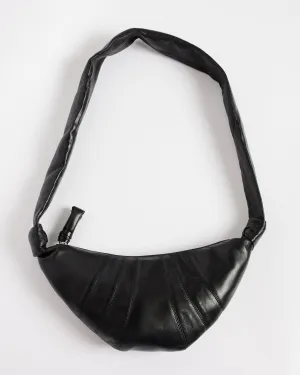 Small Croissant Leather Bag in Black